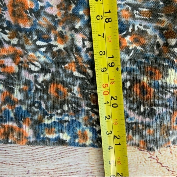 Guinevere Cardigan Medium - Picture 5 of 5